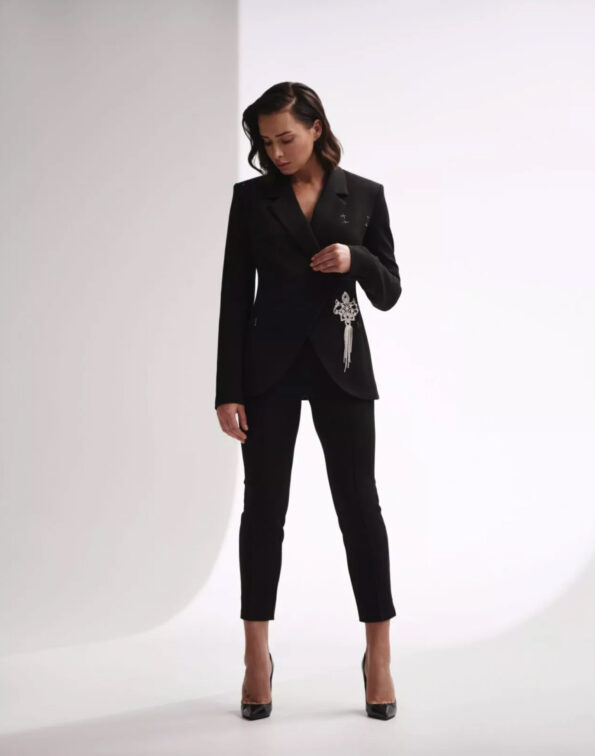 Narrow shortened pants from suit fabric