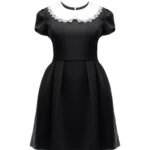 dress-with-a-white-collar