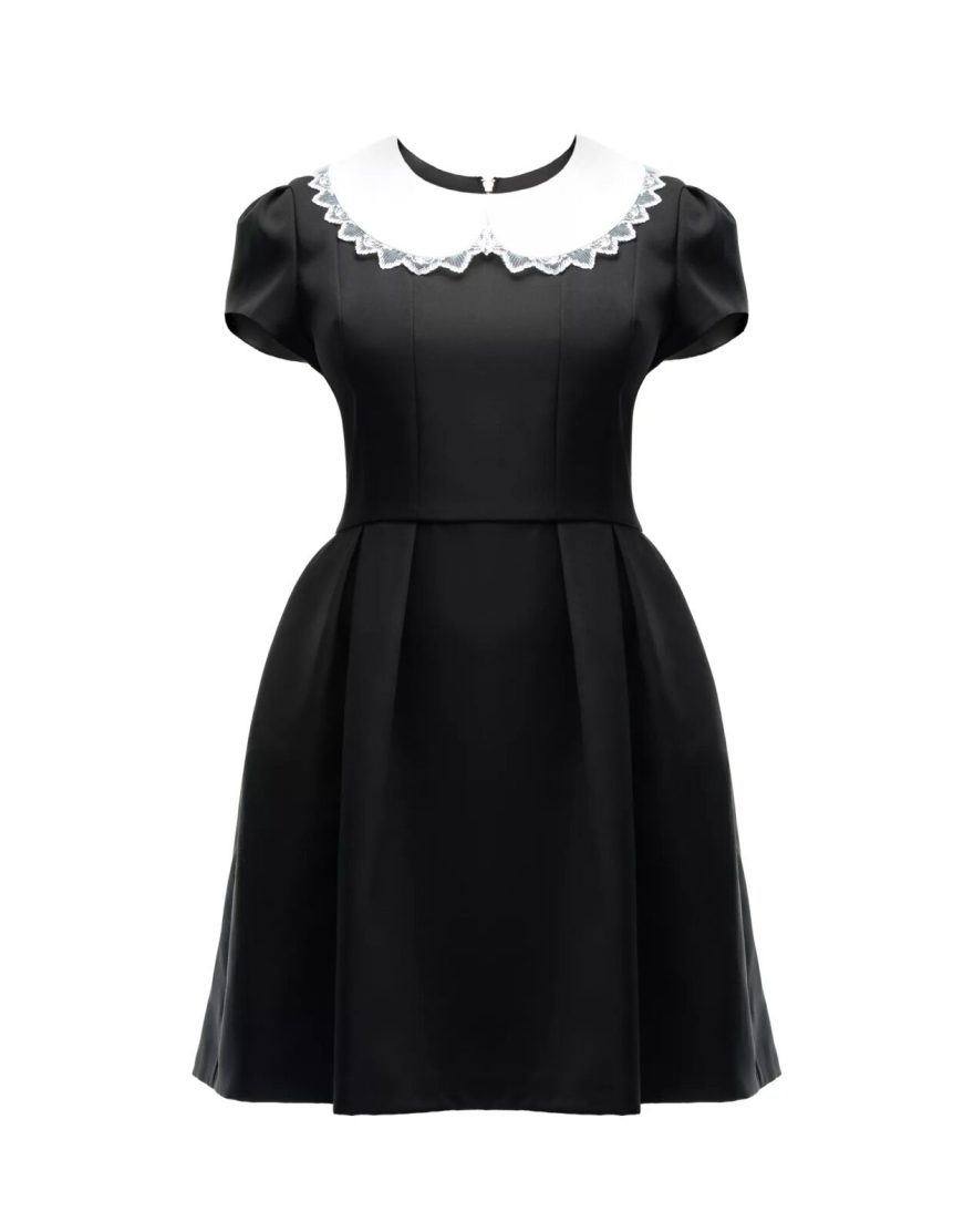 Сукня з білим комірцем чорного кольору