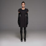 a-dress-with-a-pebble-collar