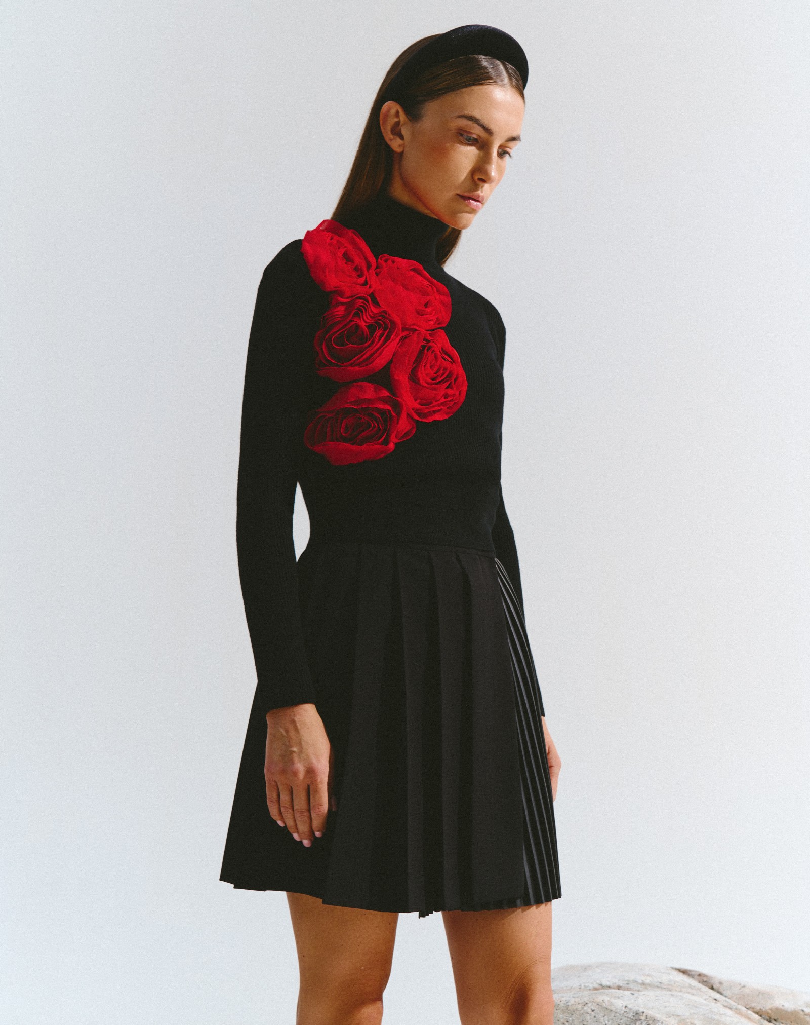 Sweater with Roses in Red Color