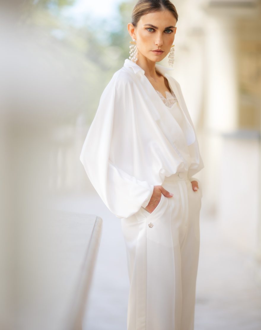 Milk-colored kimono blouse