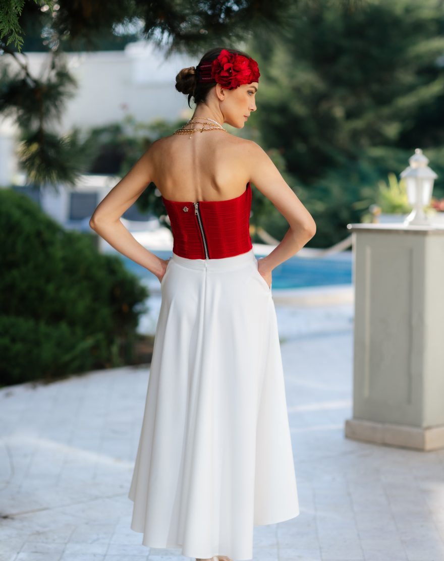 Sun skirt made of white suit fabric