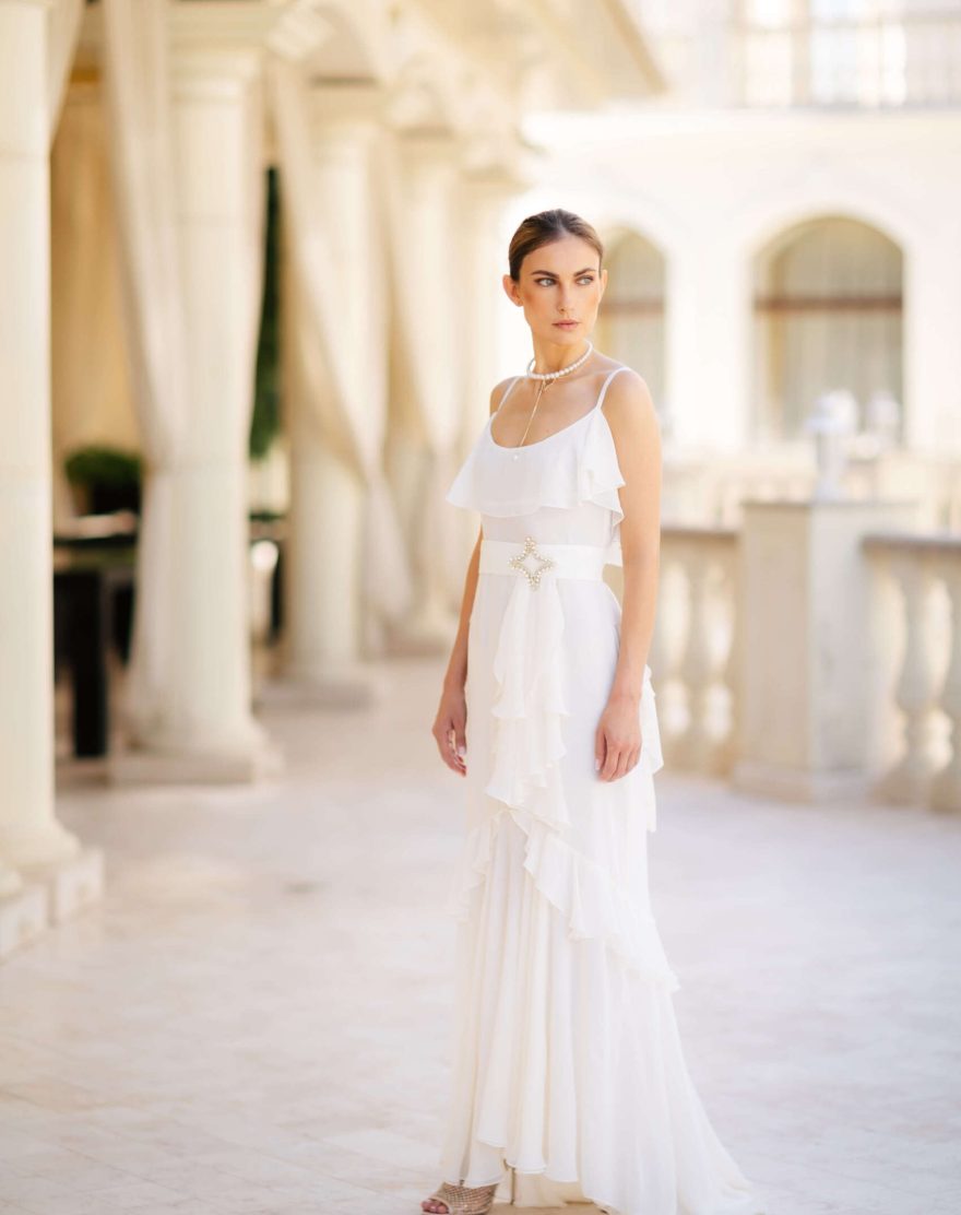 Milk-colored chiffon dress with flounces